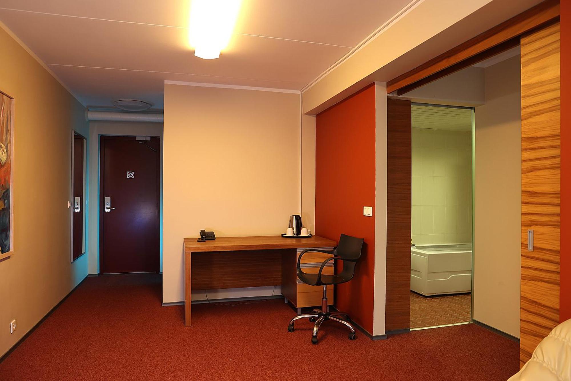 Tartu Rakendusliku Kolledzi Hotell Экстерьер фото