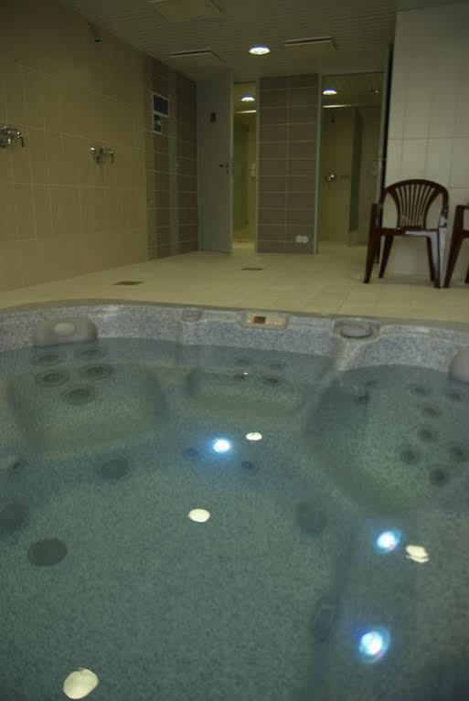 Tartu Rakendusliku Kolledzi Hotell Экстерьер фото