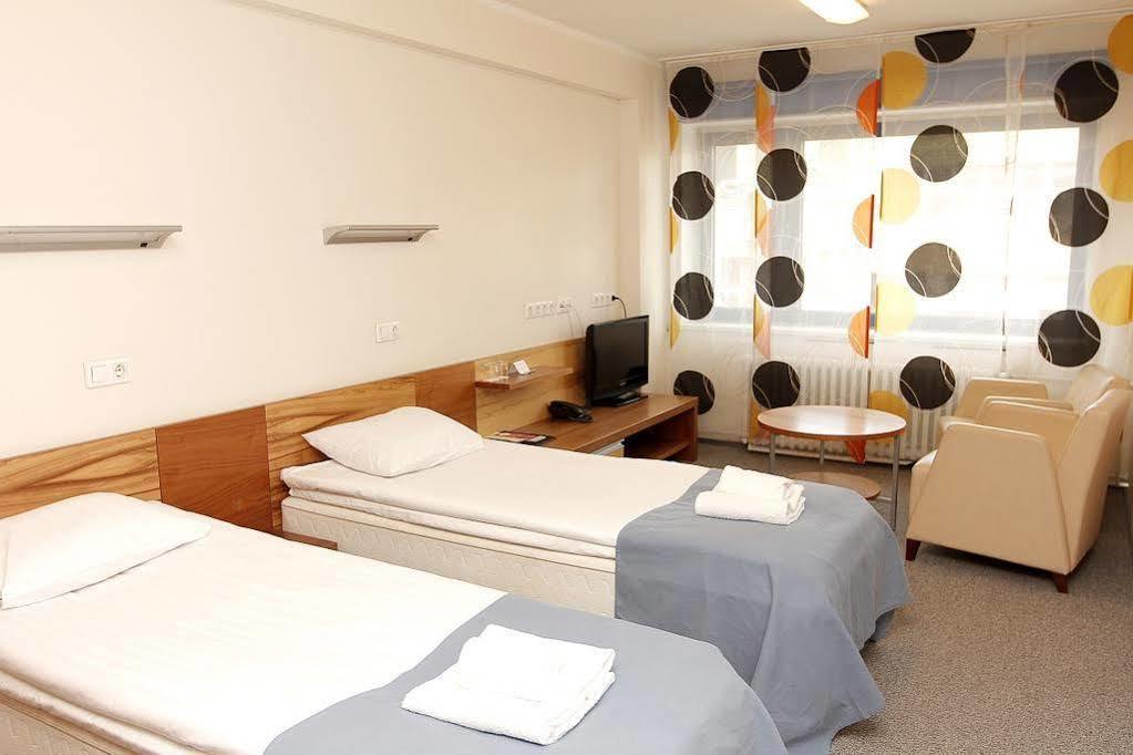 Tartu Rakendusliku Kolledzi Hotell Экстерьер фото